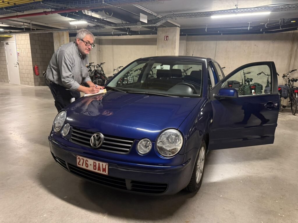 Volkswagen Polo de 2005 achetée par CarSwitch24 à Fleurus.