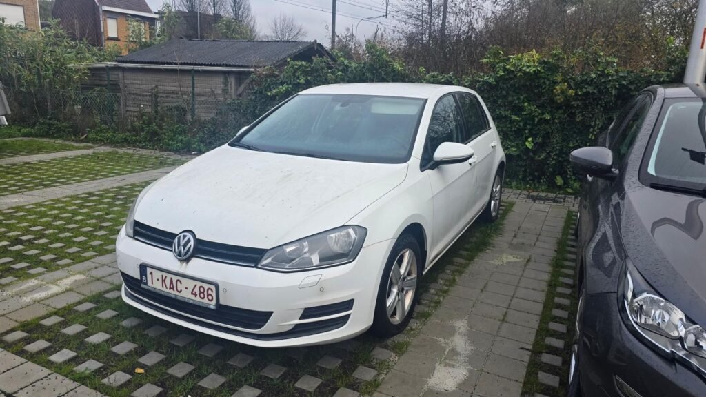 Volkswagen Golf 2014 achetée à Couvin par CarSwitch24