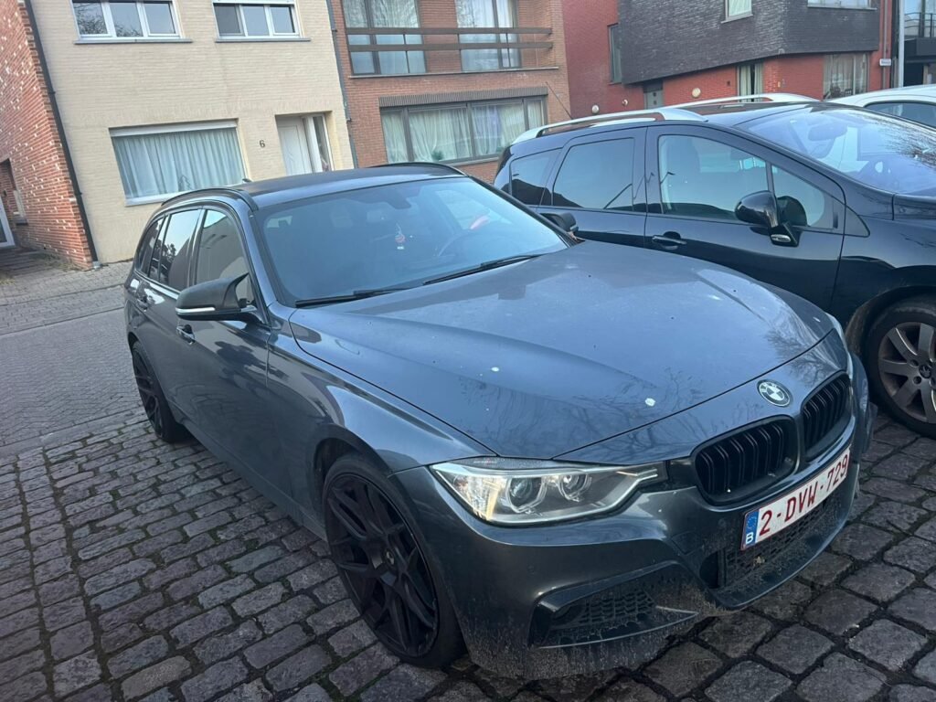BMW 318 2015 achetée à Hamois par CarSwitch24