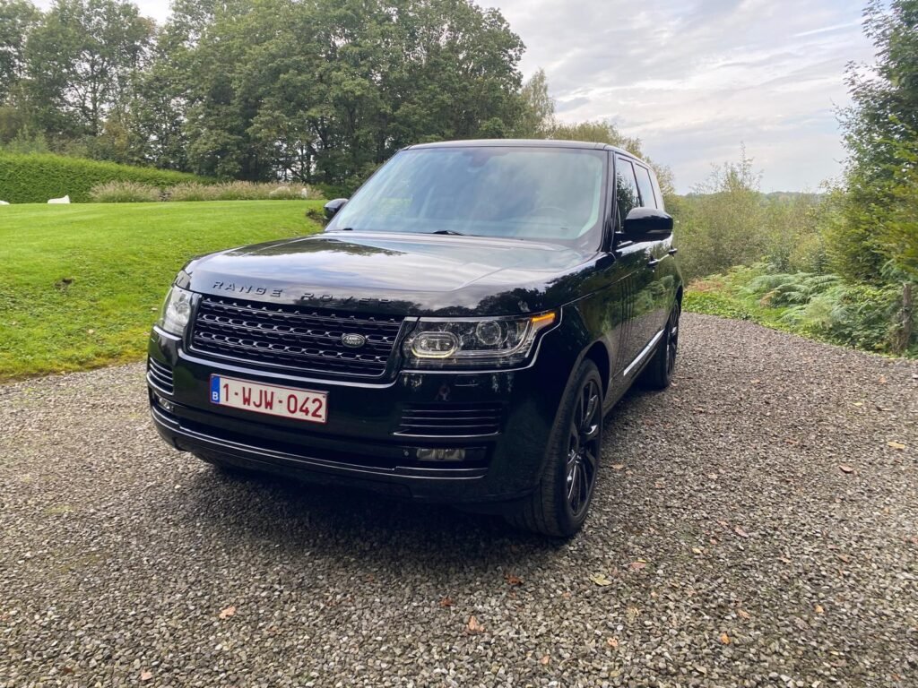 Land Rover Range Rover Vogue acheté à Somme-Leuze par CarSwitch24