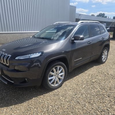Jeep Cherokee de 2016 rachetée par CarSwitch24 à Perwez, vue de trois quarts avant
