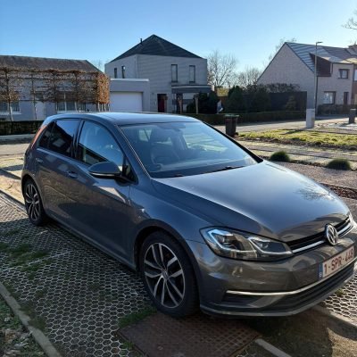 Volkswagen Golf 2019 achetée à Florennes par CarSwitch24